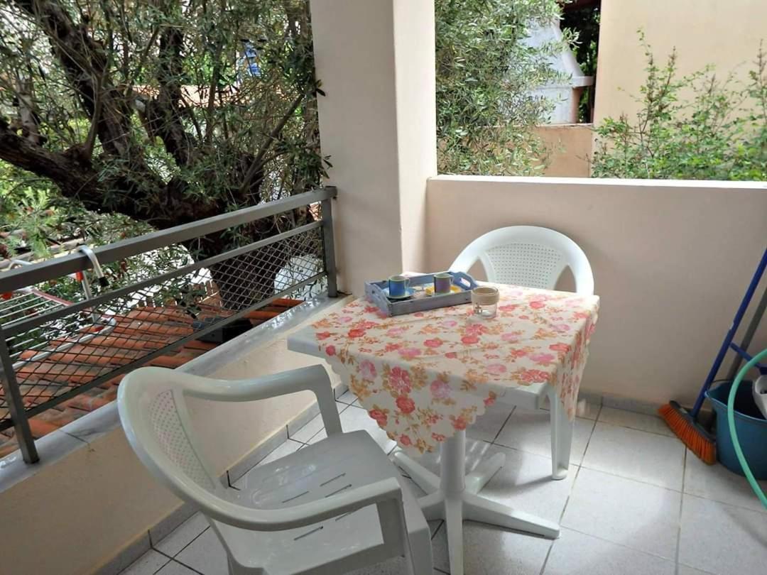 Fouli House Aparthotel Pefkochori Exteriör bild